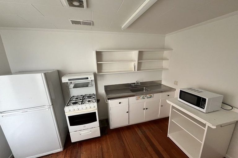 Photo of property in 19 Yale Road, Mount Cook, Wellington, 6021