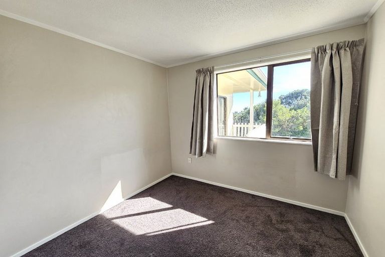 Photo of property in 34 Northumberland Street, Cannons Creek, Porirua, 5024