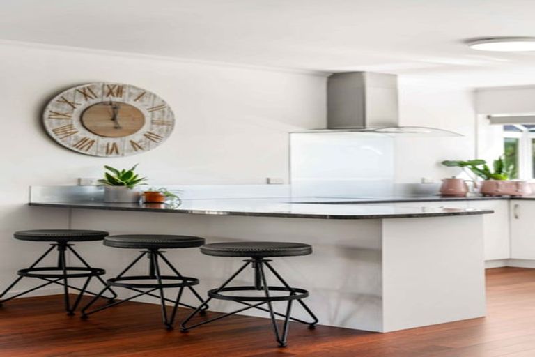 Photo of property in 21 Pacific View Road, Papamoa Beach, Papamoa, 3118