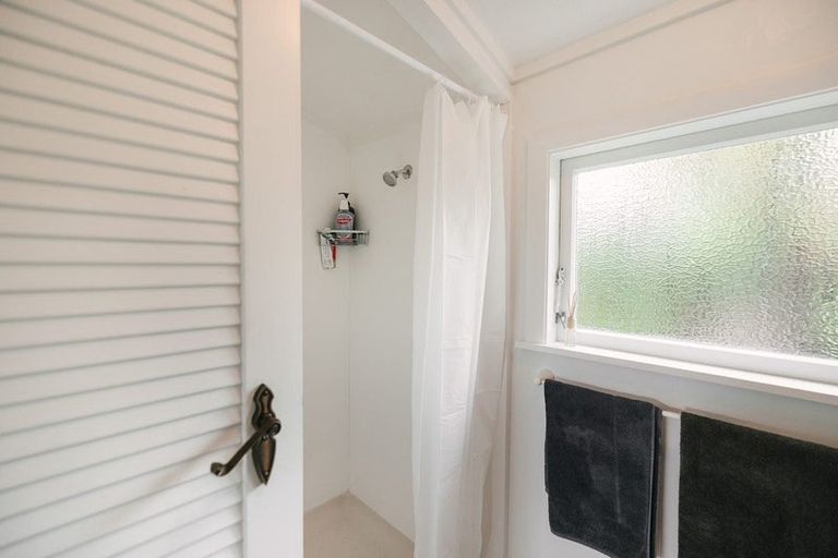 Photo of property in 12 Lifford Place, Awapuni, Palmerston North, 4412