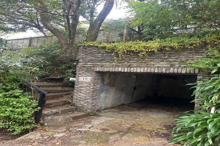 Photo of property in 10 Garfield Street, Brooklyn, Wellington, 6021