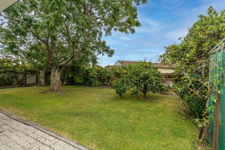 Photo of property in 1 Wallace Way, Havelock North, 4130