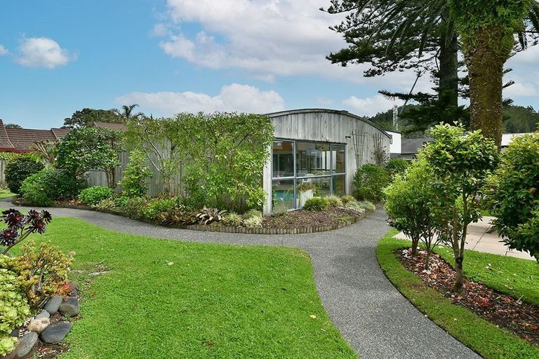 Photo of property in 11f Puriri Avenue, Orewa, 0931