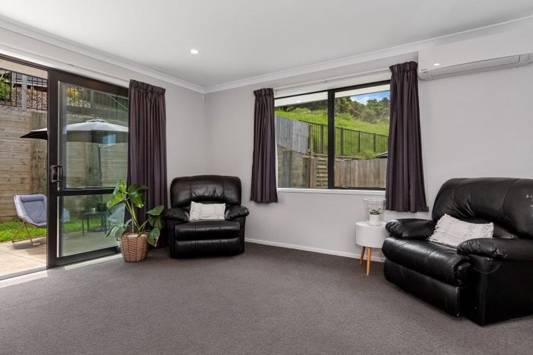 Photo of property in 17 Lakeside Terrace, Omokoroa, 3114