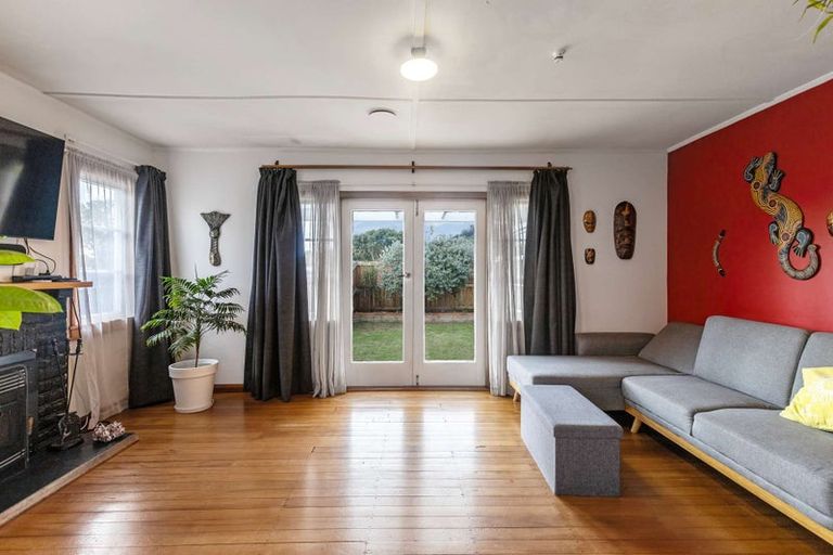 Photo of property in 19 Parkers Road, Tahunanui, Nelson, 7011