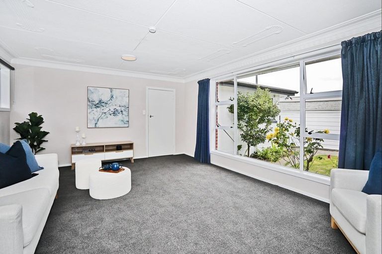 Photo of property in 52 Highfield Terrace, Newfield, Invercargill, 9812