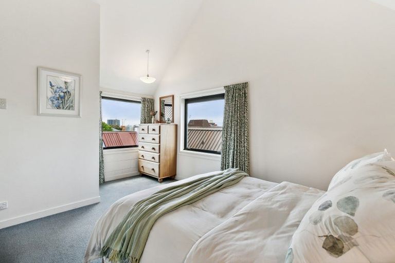 Photo of property in Pitarua Court, 2/11 Pitarua Street, Thorndon, Wellington, 6011