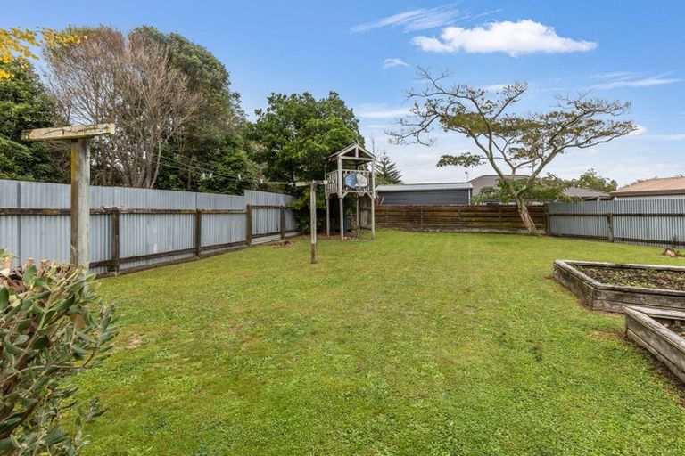 Photo of property in 6 Kirkcaldie Grove, Levin, 5510