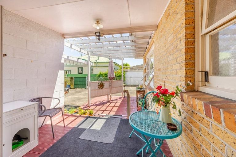 Photo of property in 1/603 Queen Street East, Parkvale, Hastings, 4122