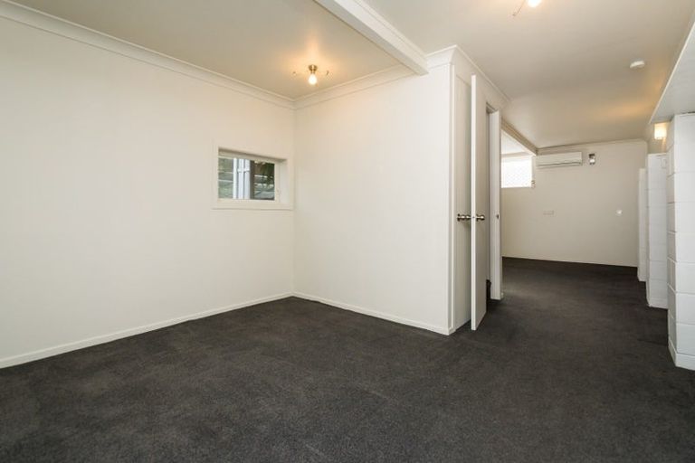 Photo of property in 62 Stott Avenue, Birkdale, Auckland, 0626