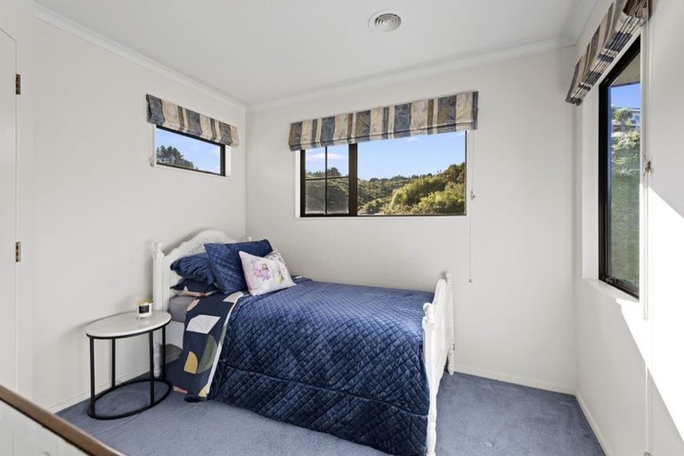 Photo of property in 9 Oceanview Terrace, Tirohanga, Lower Hutt, 5010