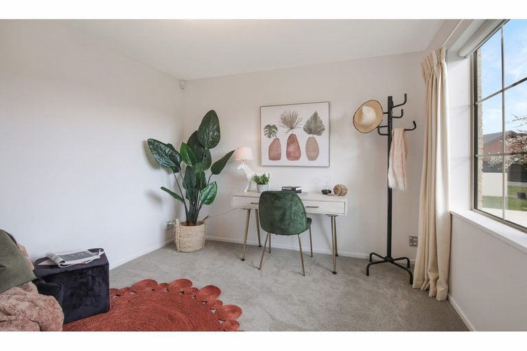 Photo of property in 30 Sycamore Close, Rangiora, 7400