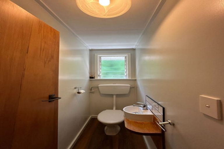 Photo of property in 16 Forfar Street, Clyde Hill, Dunedin, 9011