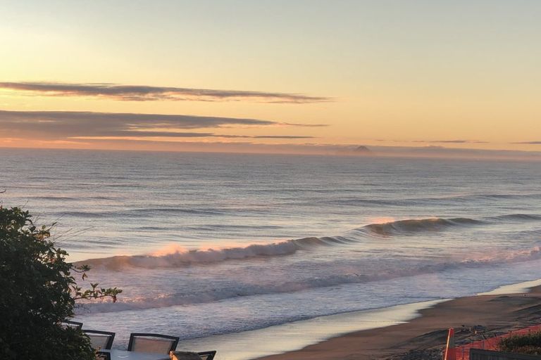 Photo of property in 349 Pukehina Parade, Pukehina, Te Puke, 3189