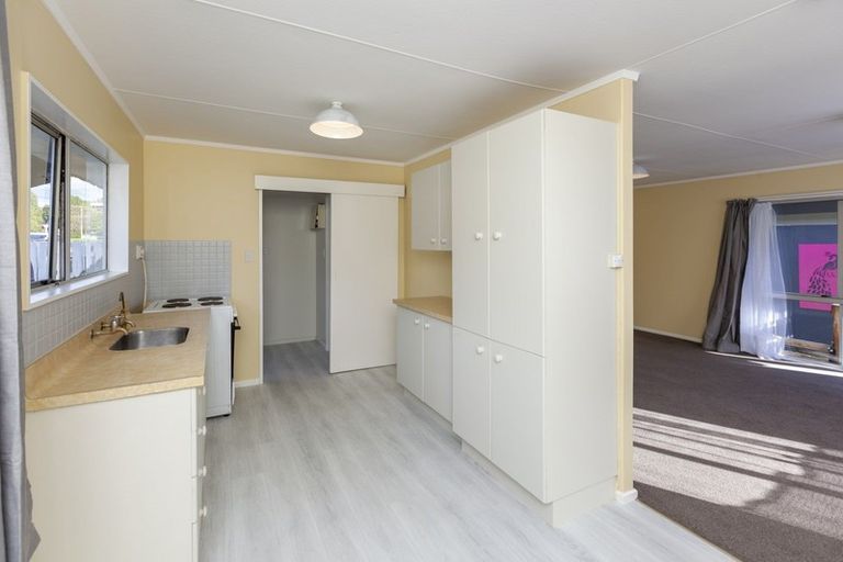 Photo of property in 5 Ruahine Street, Paraparaumu, 5032