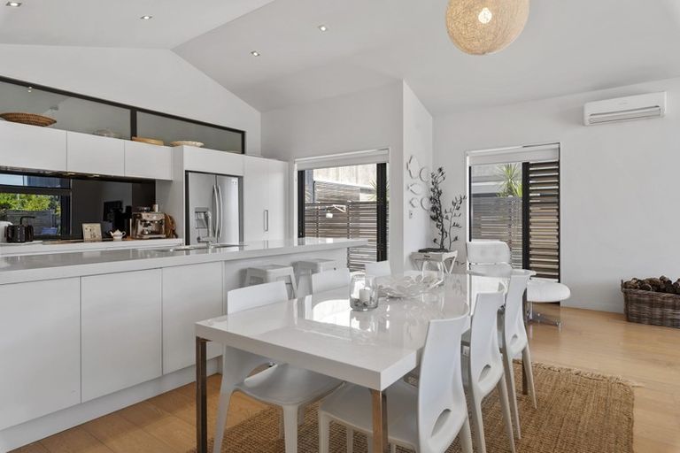 Photo of property in 31 Kokopu Street, Omaha, 0986