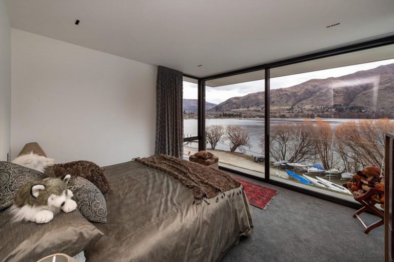 Photo of property in 4 Bay Rise, Wanaka, 9305