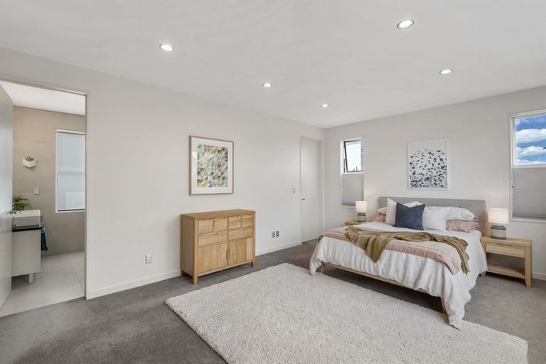 Photo of property in 225 East Coast Road, Campbells Bay, Auckland, 0620