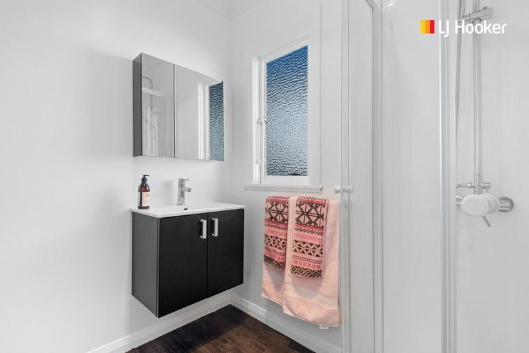 Photo of property in 4 Hawthorn Avenue, Mornington, Dunedin, 9011