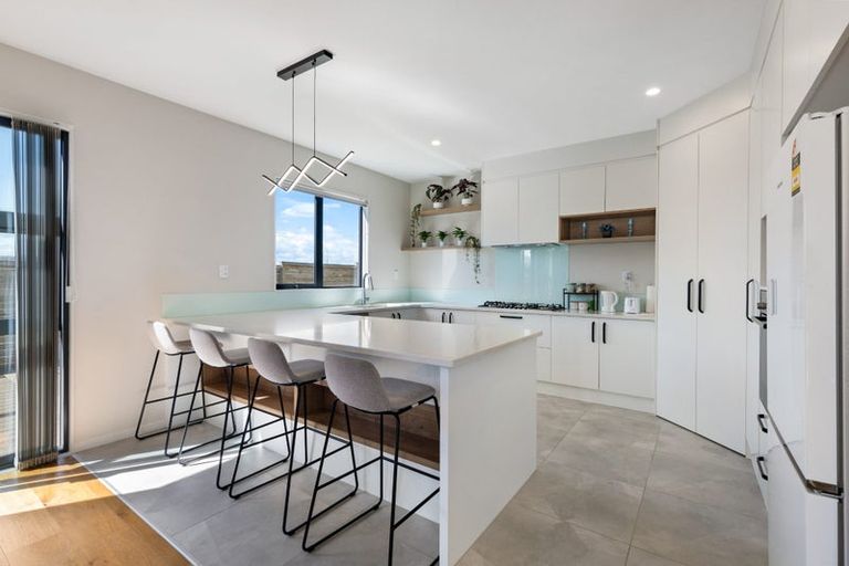 Photo of property in 1 Kentucky Blue Road, Karaka, 2580
