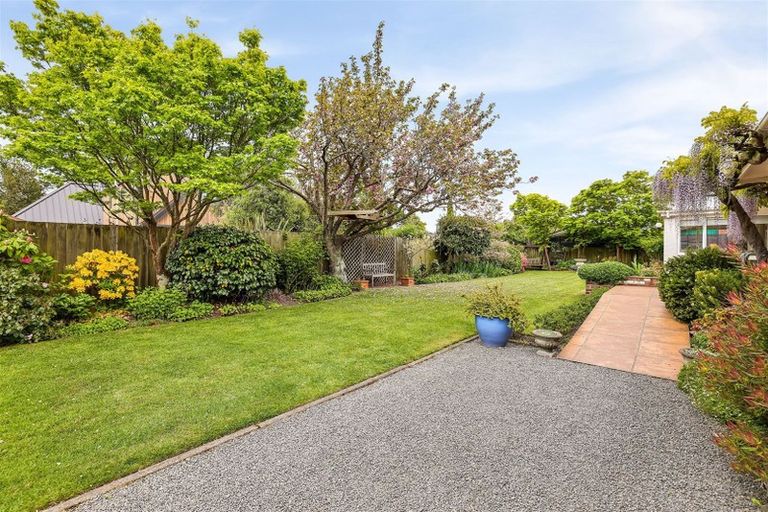 Photo of property in 35a Hamilton Avenue, Ilam, Christchurch, 8041