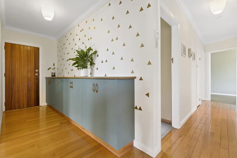 Photo of property in 182 Richmond Road, Lepperton, New Plymouth, 4373