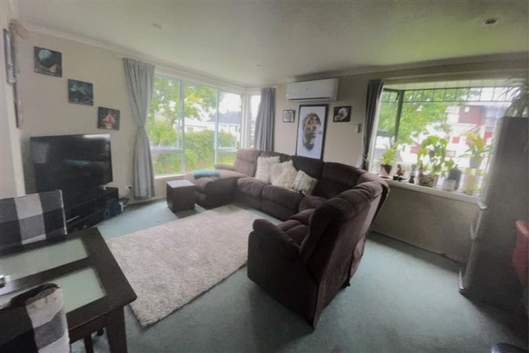 Photo of property in 15 Budleigh Street, Frankleigh Park, New Plymouth, 4310