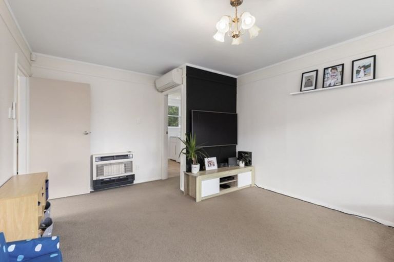 Photo of property in 80 Naenae Road, Naenae, Lower Hutt, 5011