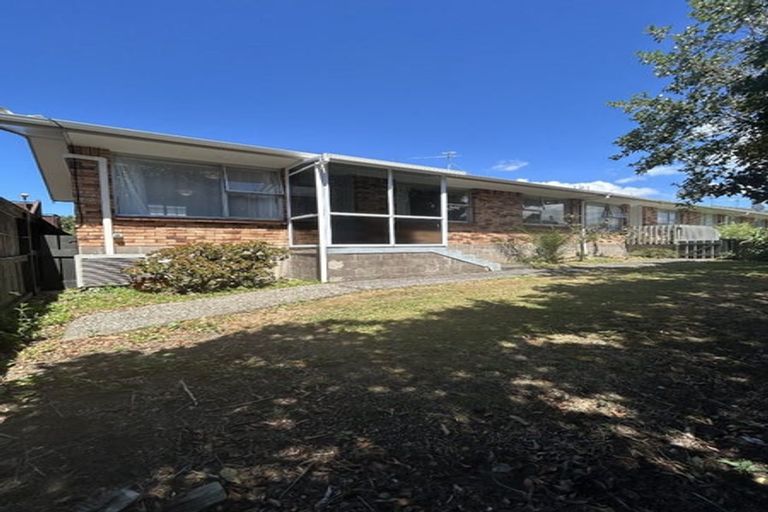 Photo of property in 26 West Coast Road, Glen Eden, Auckland, 0602