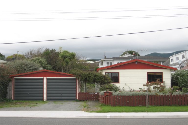 Photo of property in 176 Matai Road, Raumati Beach, Paraparaumu, 5032