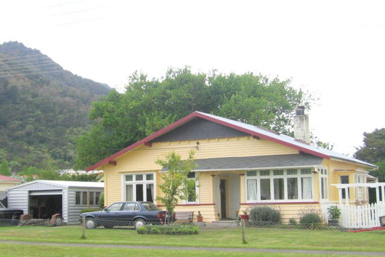 Photo of property in 35 Ema Street, Te Aroha, 3320