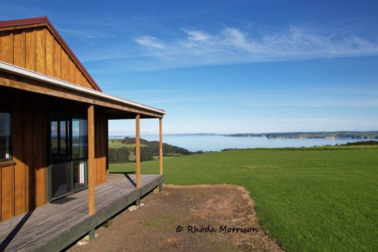 Photo of property in 986 Tinopai Road, Tinopai, Matakohe, 0593