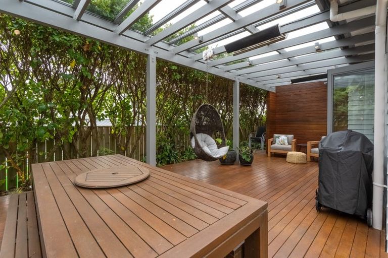 Photo of property in 39 Winsley Terrace, Churton Park, Wellington, 6037