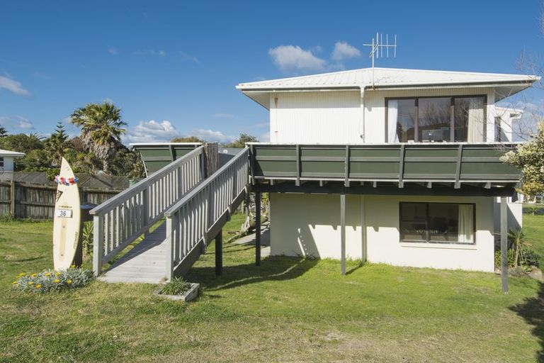 Photo of property in 36 Motiti Road, Papamoa Beach, Papamoa, 3118