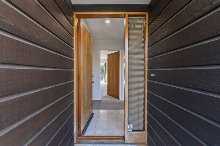 Photo of property in 3/118a Sawyers Arms Road, Northcote, Christchurch, 8052