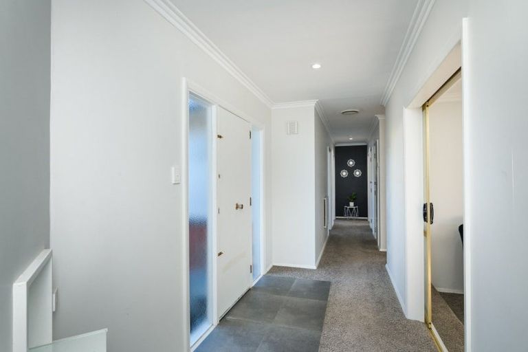 Photo of property in 33 Long Melford Road, Awapuni, Palmerston North, 4412