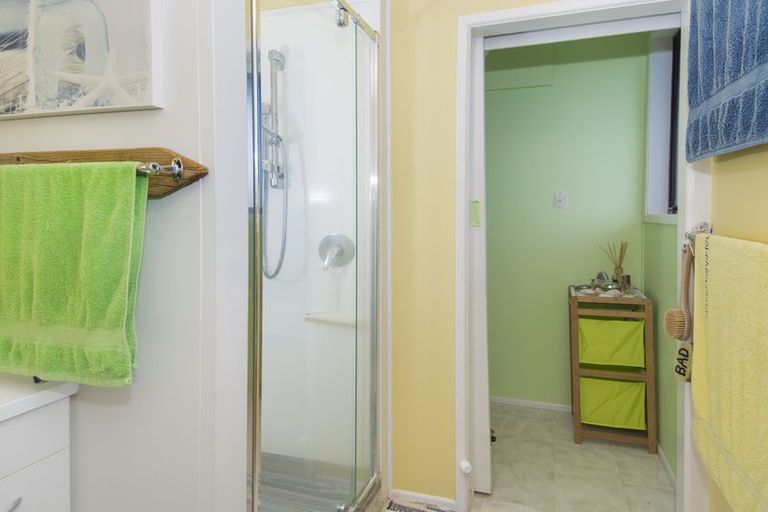 Photo of property in 36 Motiti Road, Papamoa Beach, Papamoa, 3118