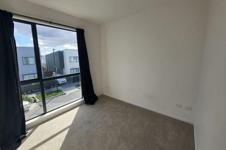 Photo of property in 18 Hiki Street, Hobsonville, Auckland, 0616