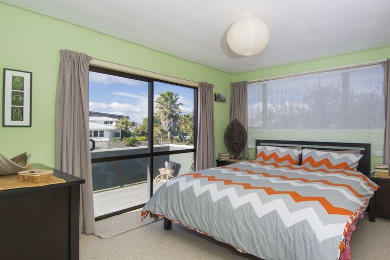 Photo of property in 36 Motiti Road, Papamoa Beach, Papamoa, 3118