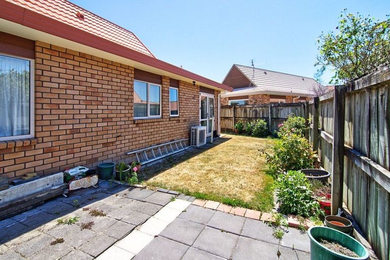 Photo of property in Holdsworth Villas, 67/2 William Donald Drive, Solway, Masterton, 5810