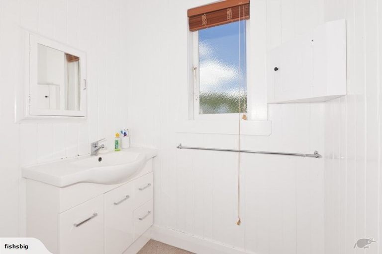 Photo of property in 66 Maunu Road, Avenues, Whangarei, 0110