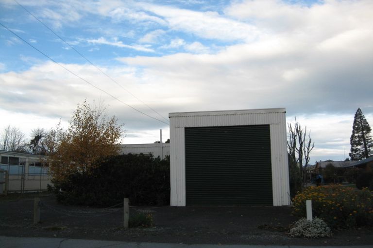 Photo of property in 39 Lanark Street, Balclutha, 9230