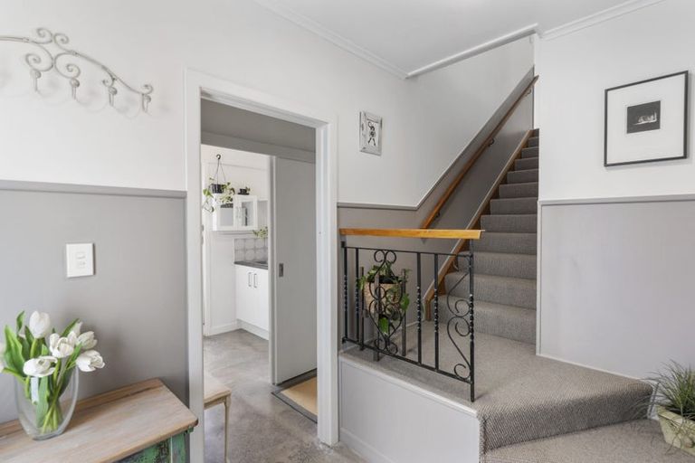Photo of property in 5/162 Onewa Road, Northcote, Auckland, 0627