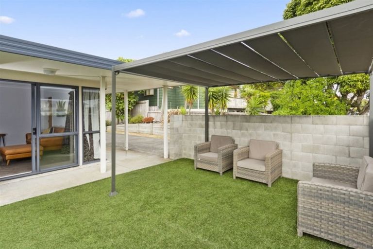 Photo of property in 21 Percy Road, Papamoa Beach, Papamoa, 3118