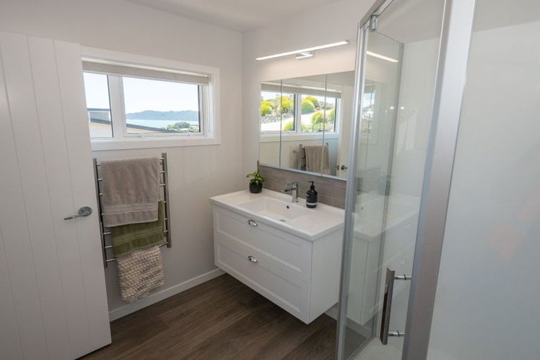 Photo of property in 21 Christine Drive, Coopers Beach, 0420