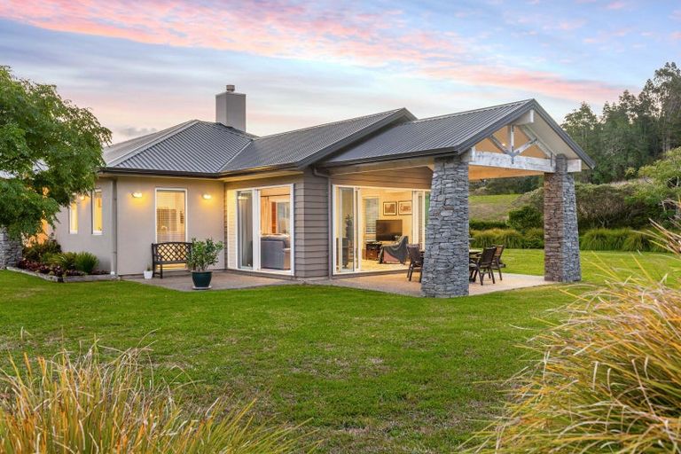 Photo of property in 263 Whitehills Road, Waitoki, Silverdale, 0994