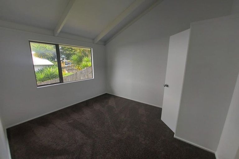 Photo of property in 8a Logan Place, Te Kamo, Whangarei, 0112