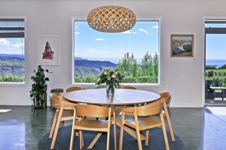 Photo of property in 140 Eskridge Drive, Eskdale, Napier, 4182