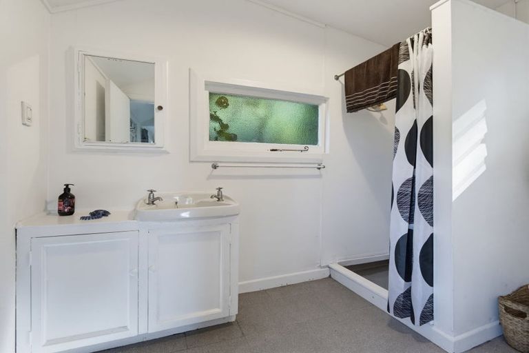 Photo of property in 1a West End Road, Ohope, 3121