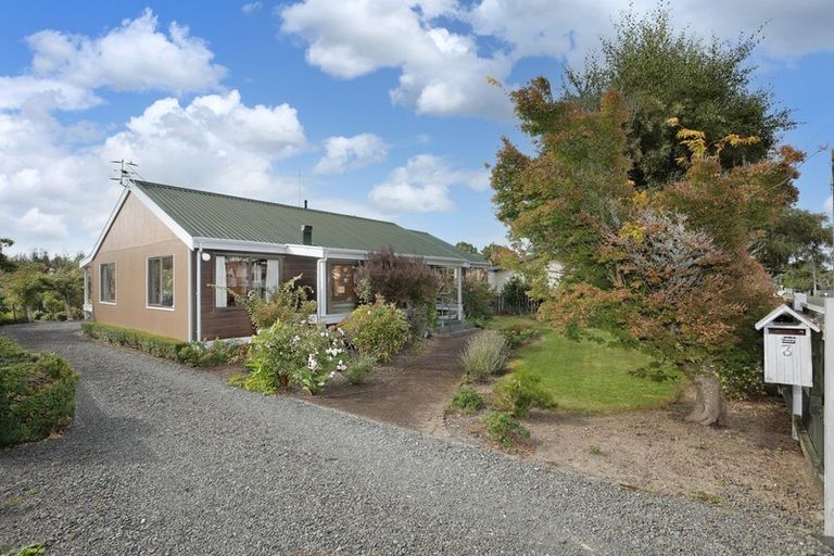 Photo of property in 3 Oxford Street, Marton, 4710